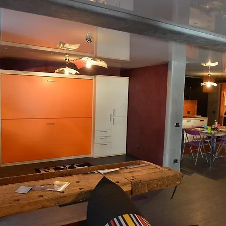 Апартаменты Maison De La Musique *